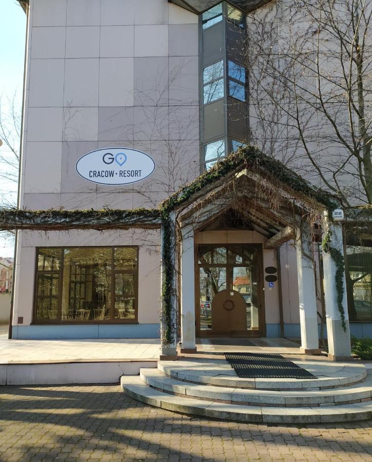 Go Resort Krakow Bagian luar foto